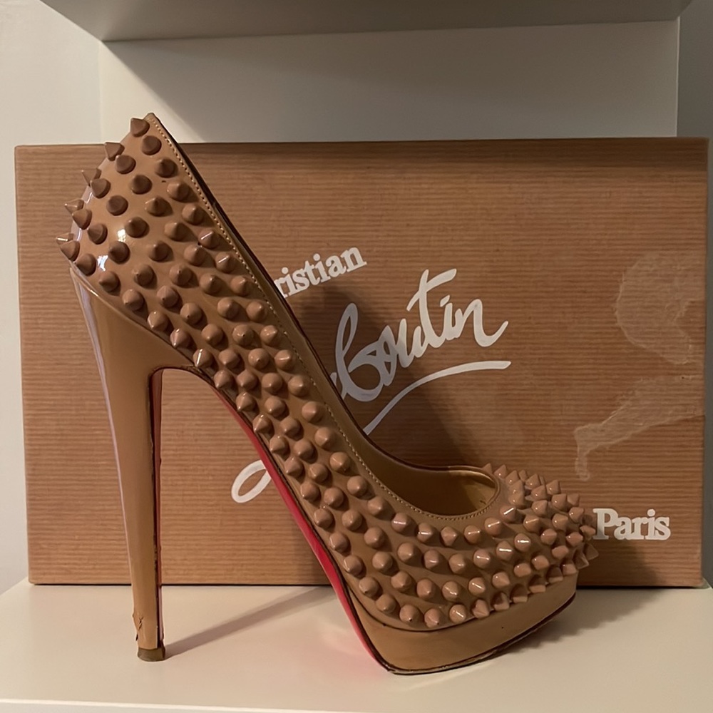 AUTHENTIC Christian Louboutin rock stud heels